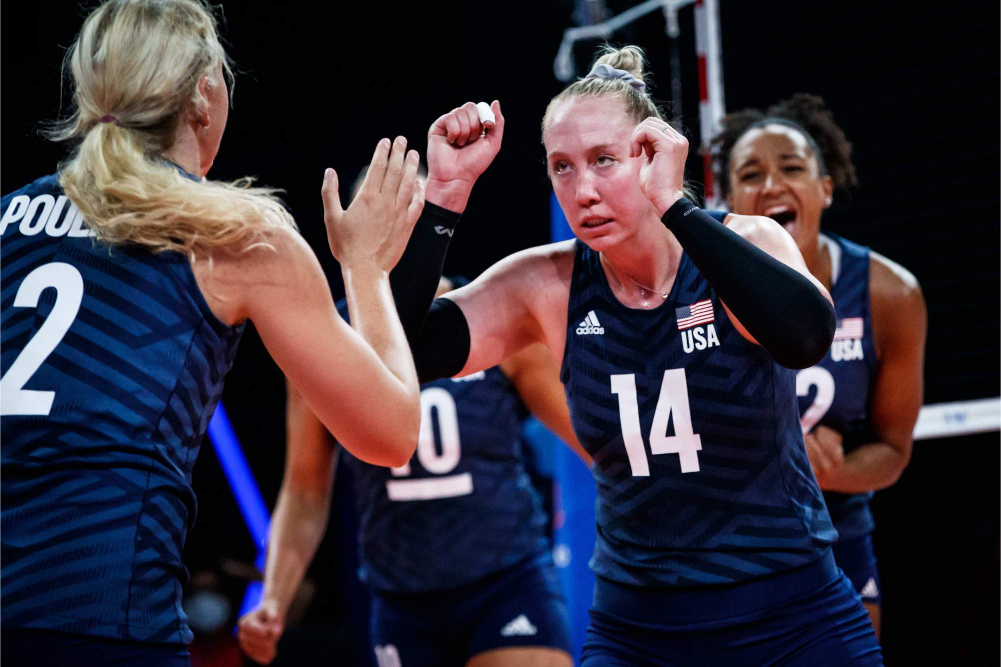 The American women's volleyball team won three consecutive ...