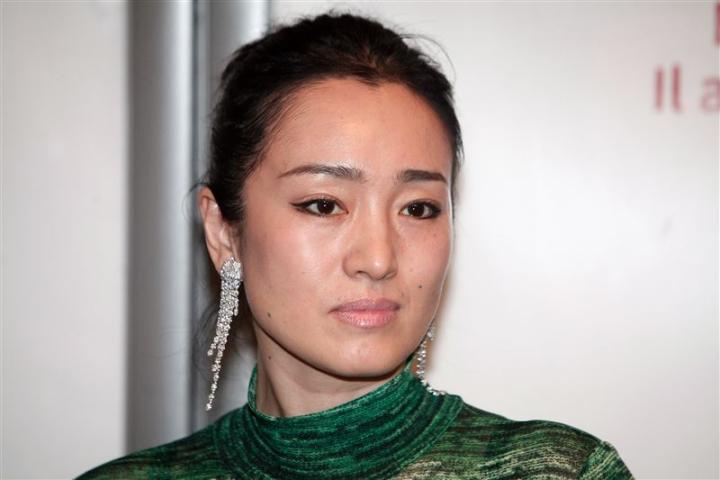 Chu Duo Mi Entertainment: Gong Li's swimsuit photos burst out 30 years ...