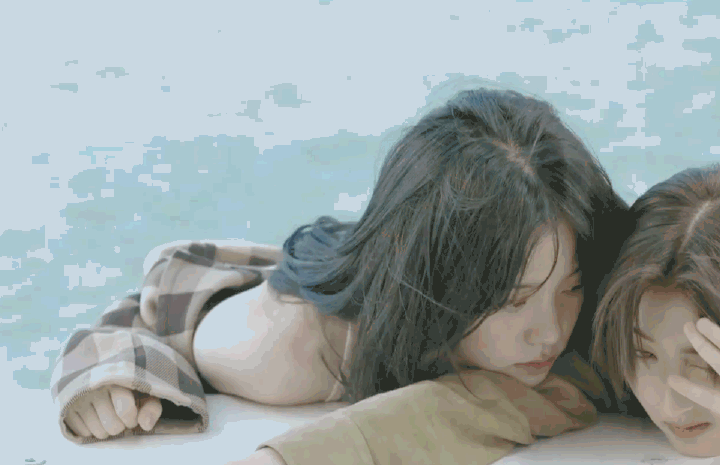 Ouyang Nana & Zhang Zifeng combined on the cover, netizens: pretend - iNEWS