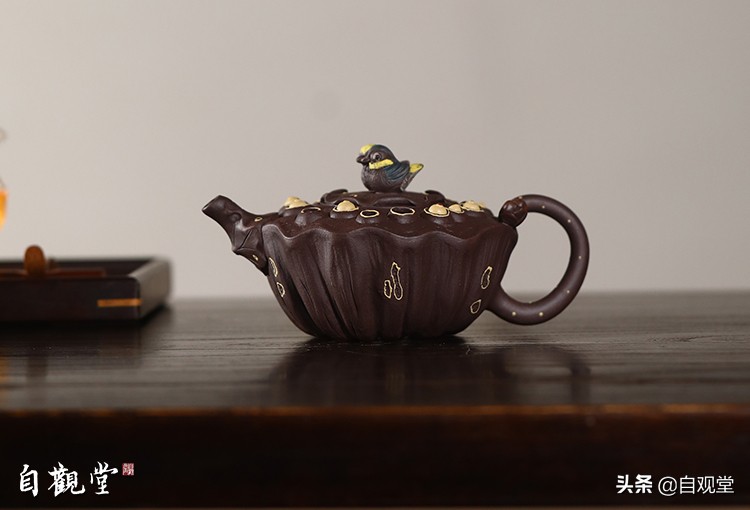 Why are purple clay teapots more expensive than ordinary teapots?Where