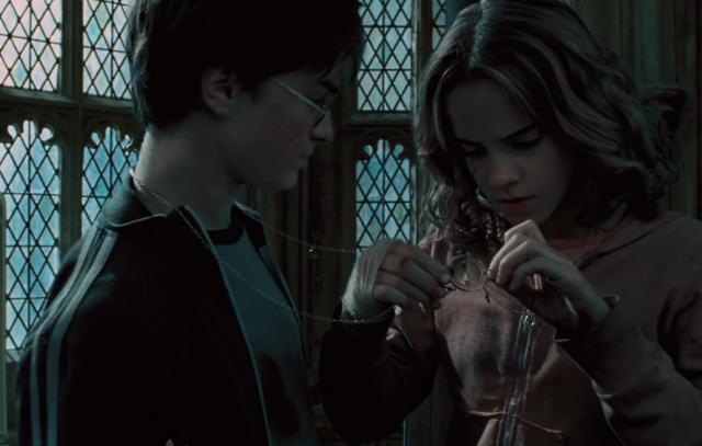 The seven most touching moments of Hermione, breaking the inherent ...