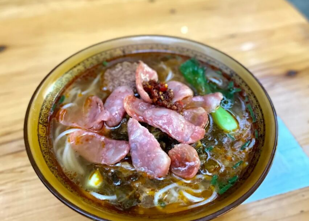 This remote noodle restaurant in Nanchang is not easy to find when it