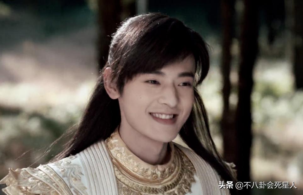 Duan Yu biting his lips, Qiao Feng flinging his neck, Wang Yuyan ...