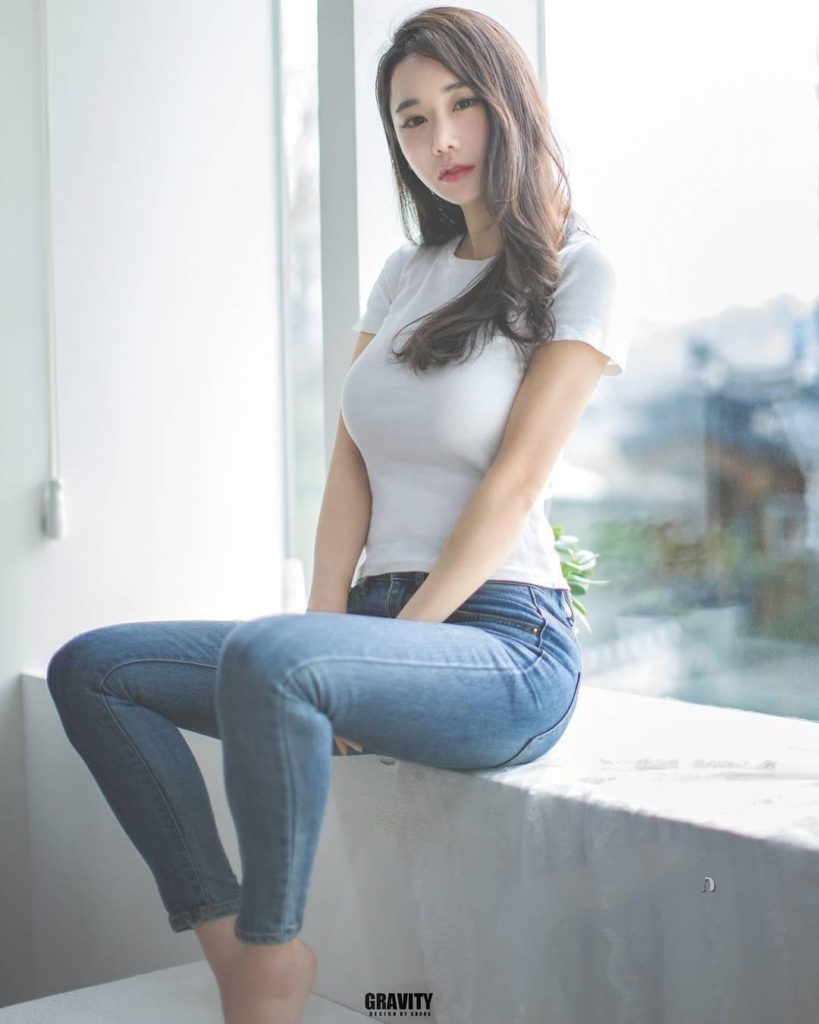 Korean outdoor model Candyseul - iNEWS