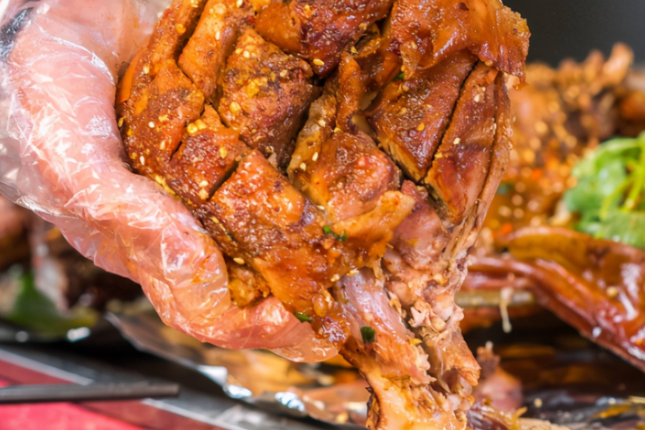 The roasted whole lamb that was once popular all over the country, why