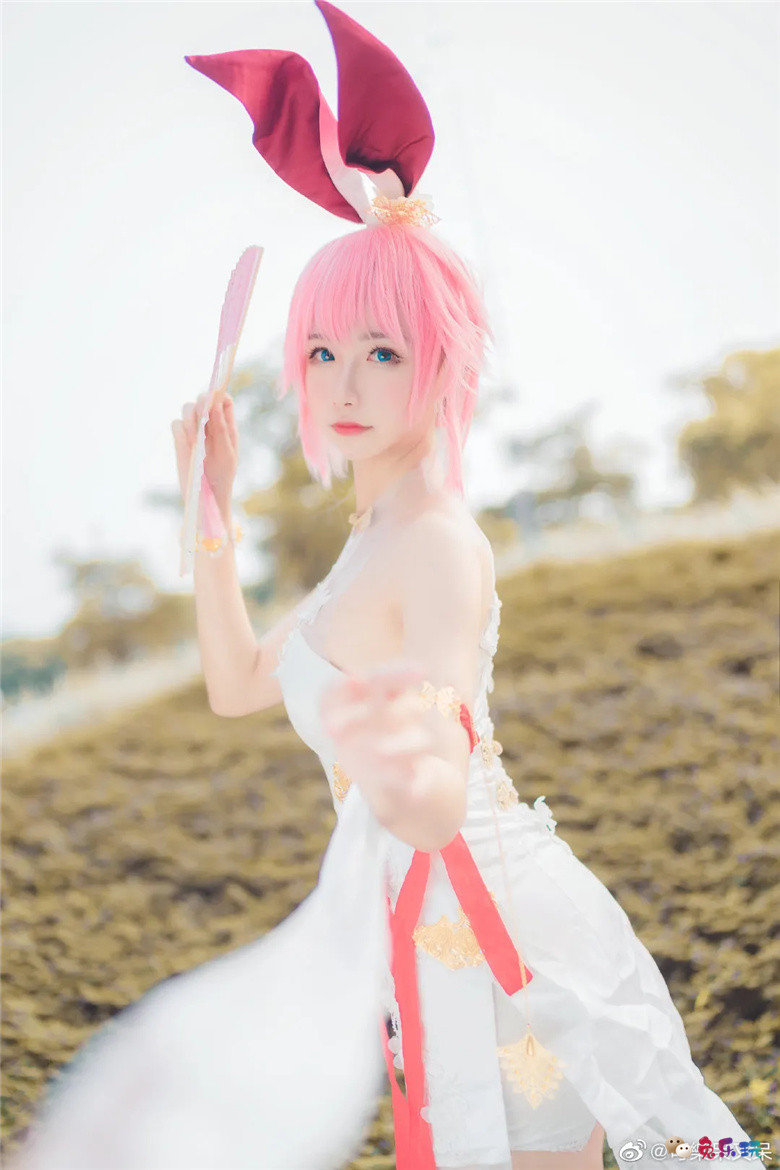 Momoko葵葵丨《崩坏3》八重樱