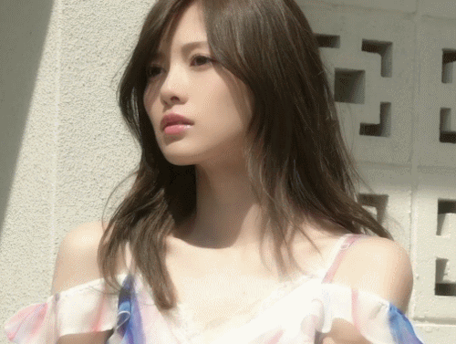 儿媳妇希岛爱理和公公gif图-这是什么漫画改编 - 第2页 美女动图 第3张