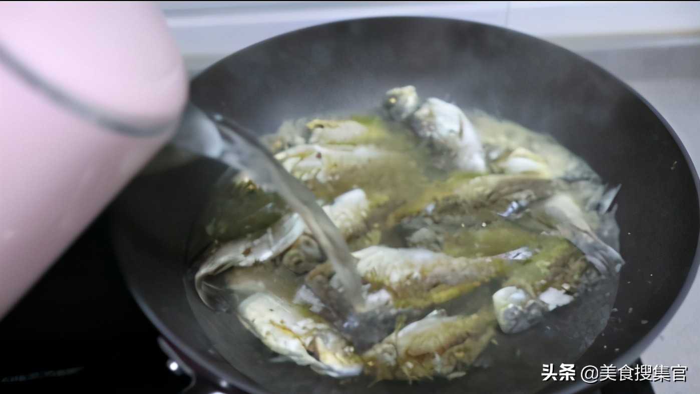 How to make crucian carp tofu soup delicious? iNEWS