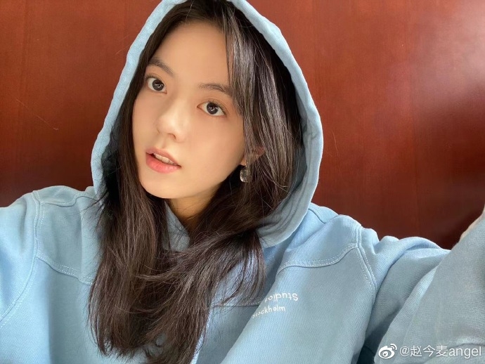 Angelababy Tried to Protect 17-year-old Actress from Kris Wu's Clutches –