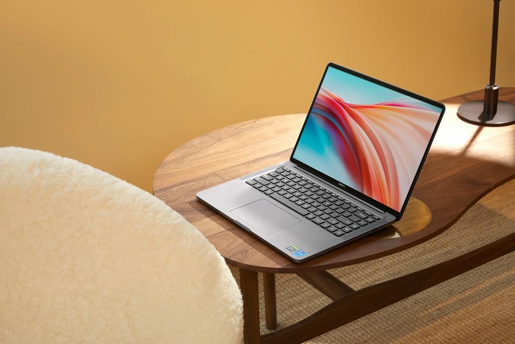 Comprehensive configuration overwhelming laptops at the same price Mi