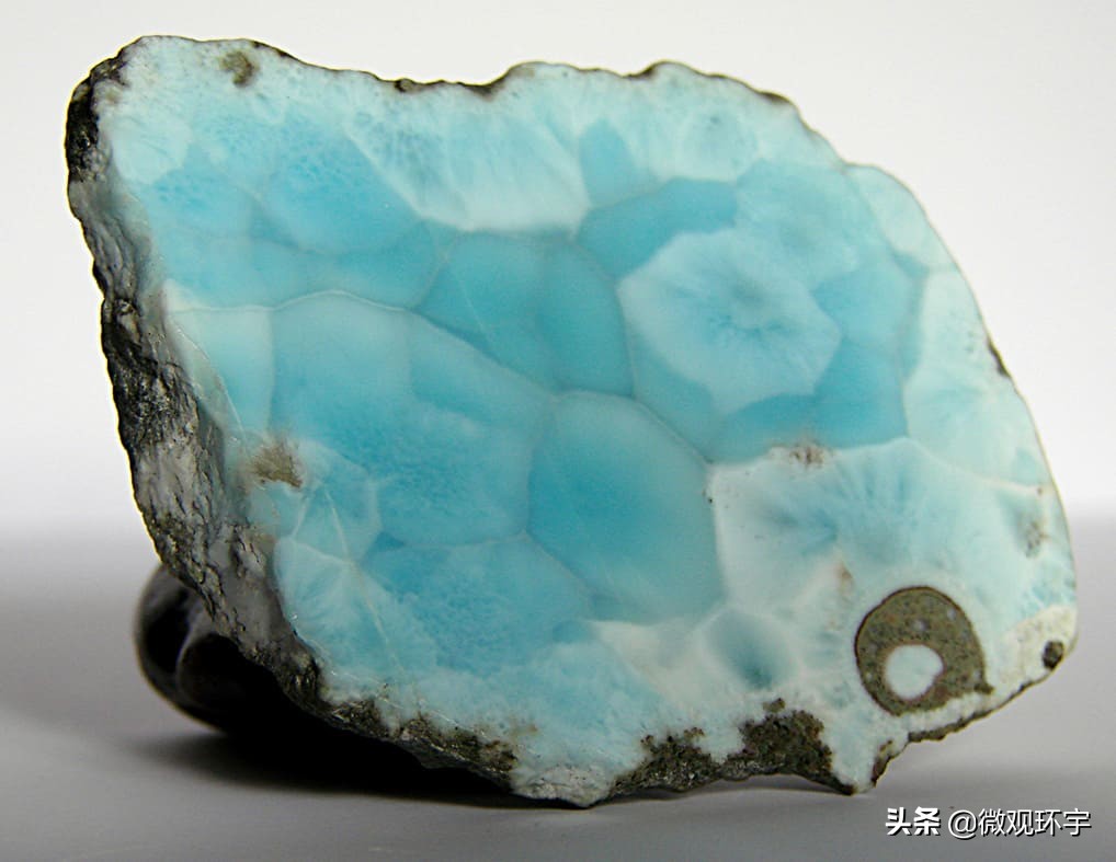 Have you seen the 10 rarest crystals in the world? - iNEWS