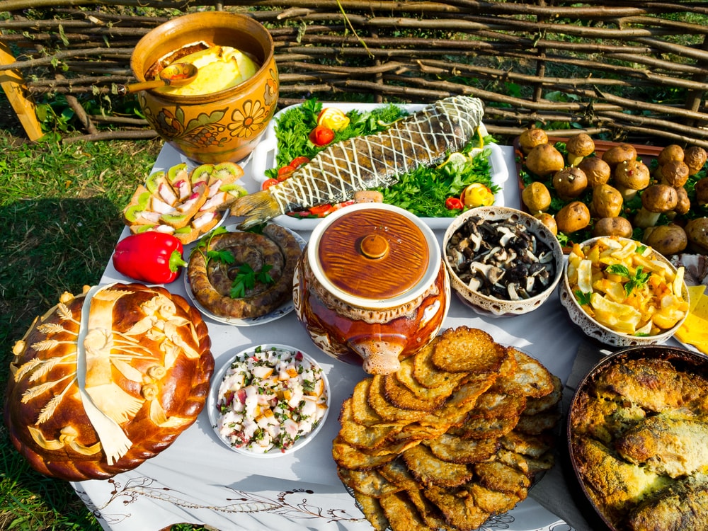 Ukrainian Food Guide You must eat these foods when you go to Ukraine