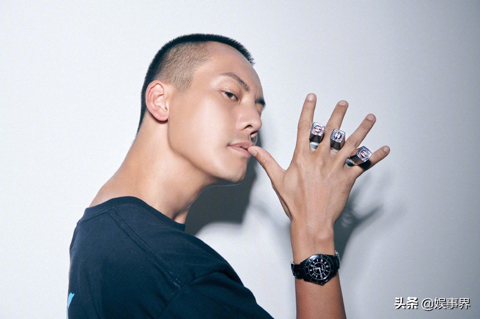 William Chan's relationship with "divorced supermodel" He Sui exposed