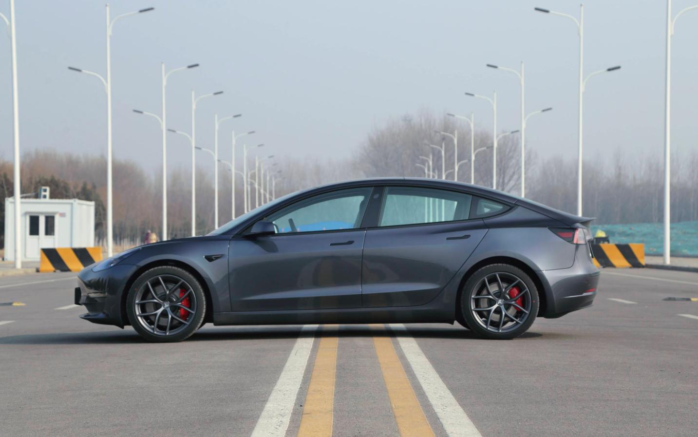 Just now, Tesla's official website launched the new Model 3: CLTC ...