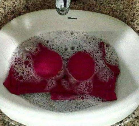 What is the strong pungent smell of the underwear iNEWS