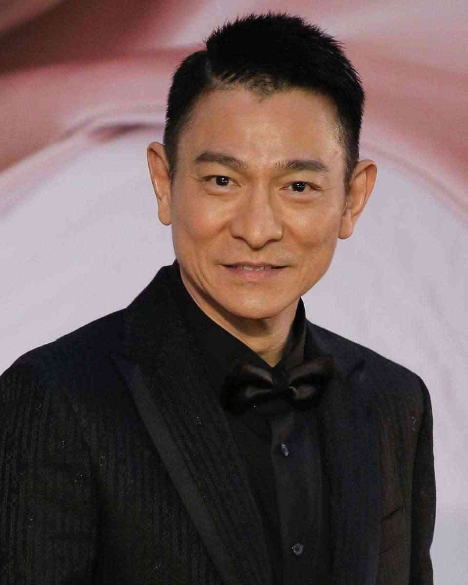 And Liu Dehua became a premature, and the brother, What are you doing  something, Hua Tsai is still grateful for 40 years. - iNEWS