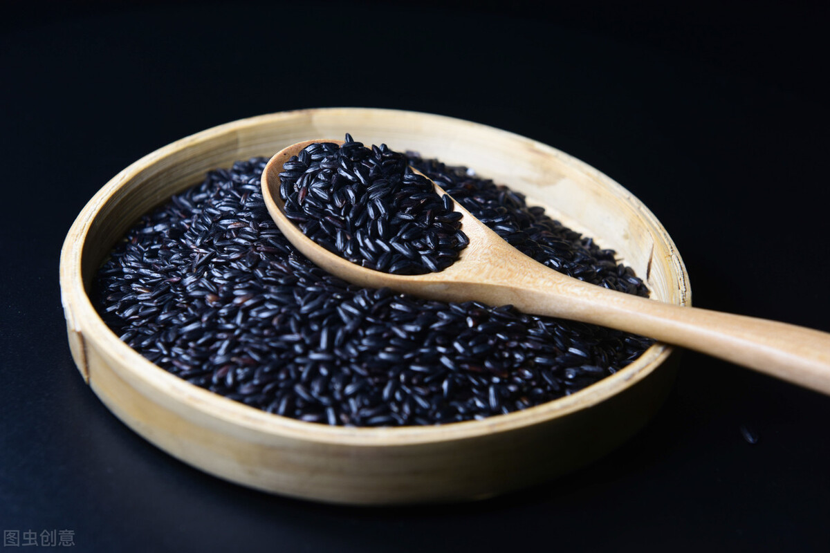 For people who often eat black sesame seeds, what changes will their