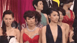 小姐姐gif动态图 大得很突然啊 - 第2页 美女动图 第3张