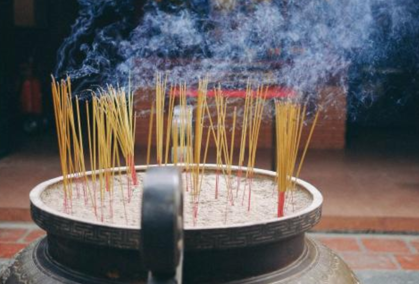 What does Sangenxiang mean? Why burn three incense sticks? Not