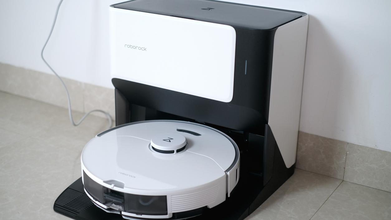 Evaluation of the Roborock G10 selfcleaning sweeping and mopping robot