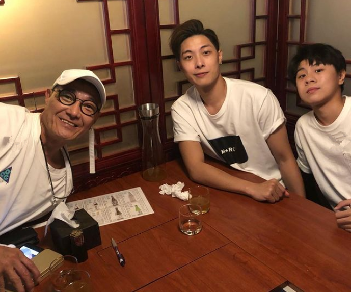 Lu Huiguang celebrates the 22nd birthday of his eldest son, and the ...