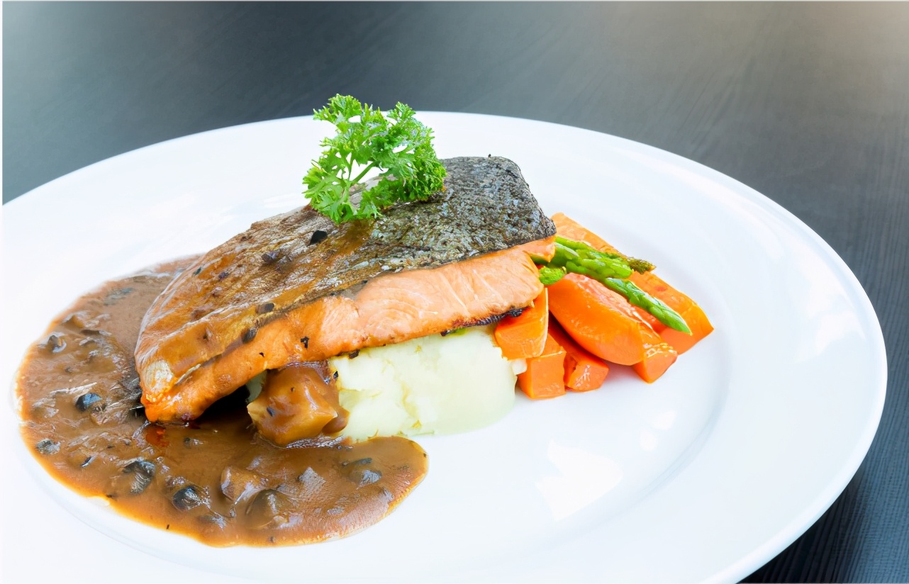 Can people with high uric acid and gout eat fish?wrong!Reminder these