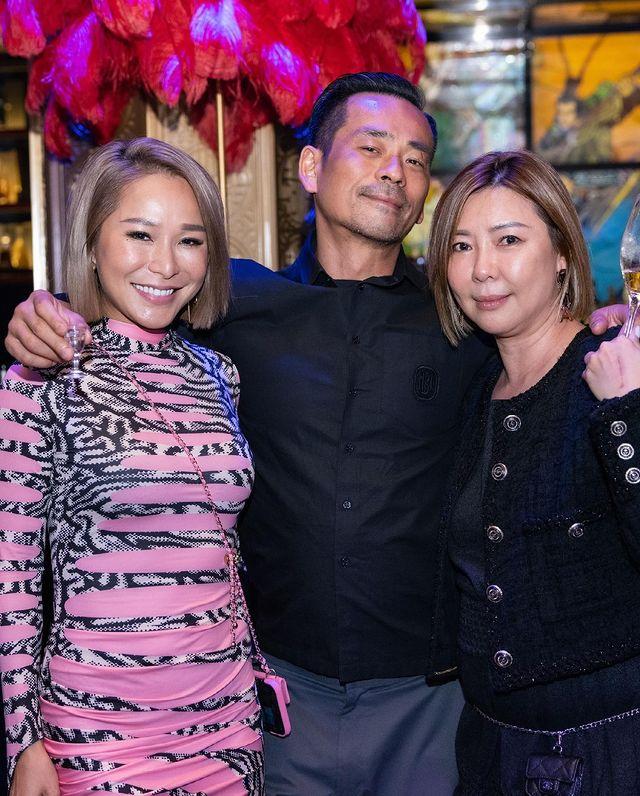 Chen Huiling and her husband celebrated her godmother's birthday ...