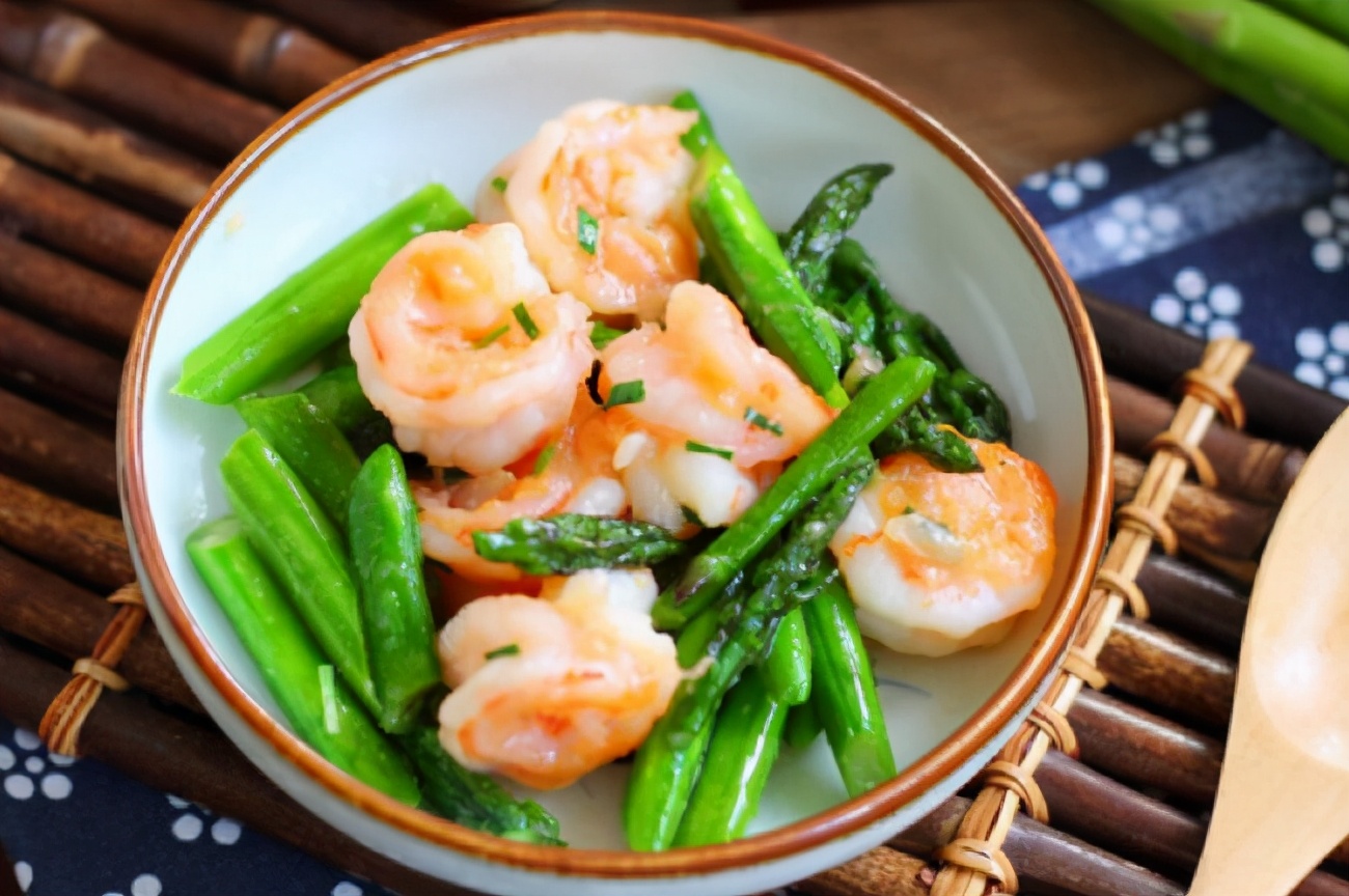 Buy asparagus, you must know how to choose skills, keep in mind 3 points, easy to buy fresh good