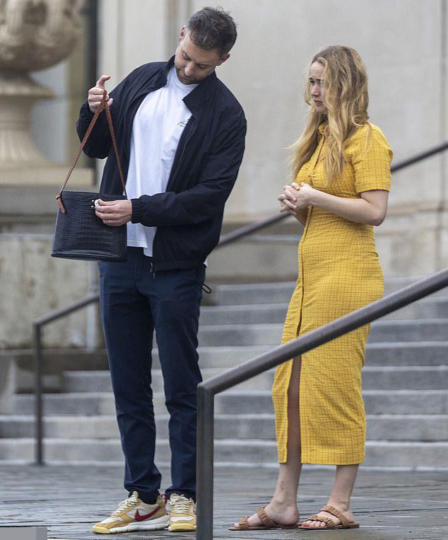 jennifer lawrence yellow dress