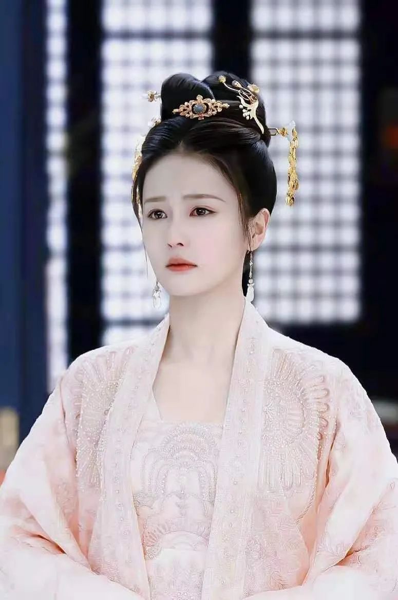 Wu Xuanyi, Qiu Ze, Bai Lu, Ni Hongjie, Sister Flower Actress - iNEWS