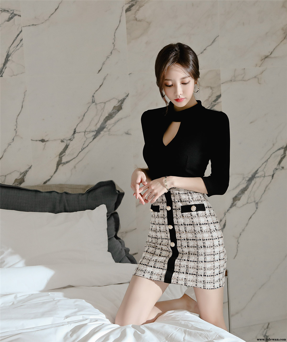 孙允珠丨亮黑镂空烁色钻石水滴拼搭裙