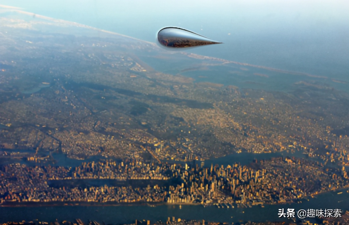 The "water droplets" of the Trisolaran are 3.5 meters long and