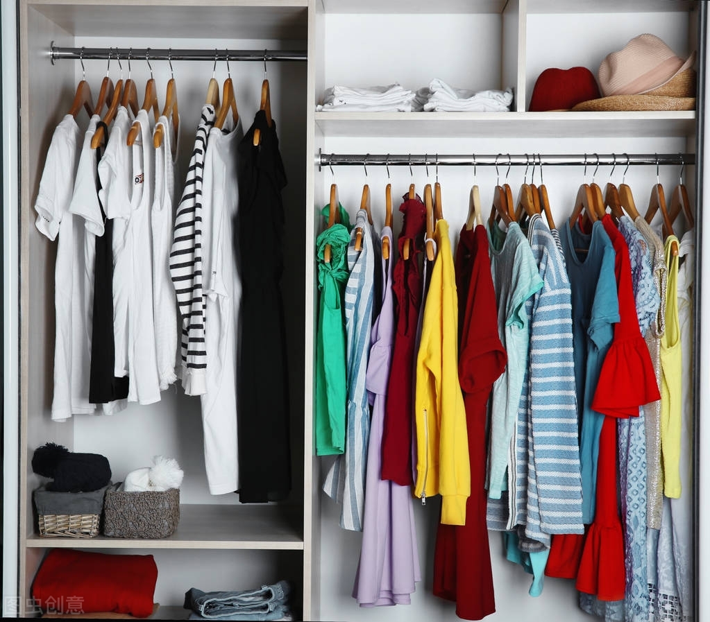 How to store and dispose of clothes when tidying up the wardrobe during