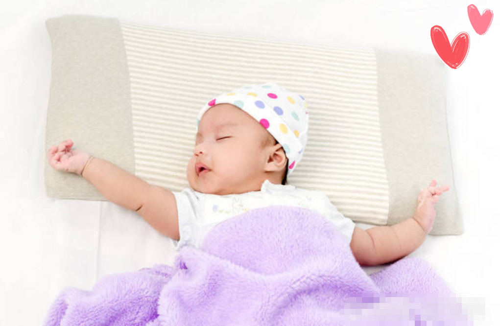 How old is the baby to "sleep on the pillow"? Different pillow heights