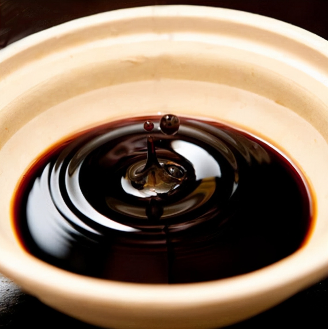 Why do many people stop eating oyster sauce? Does oyster sauce really