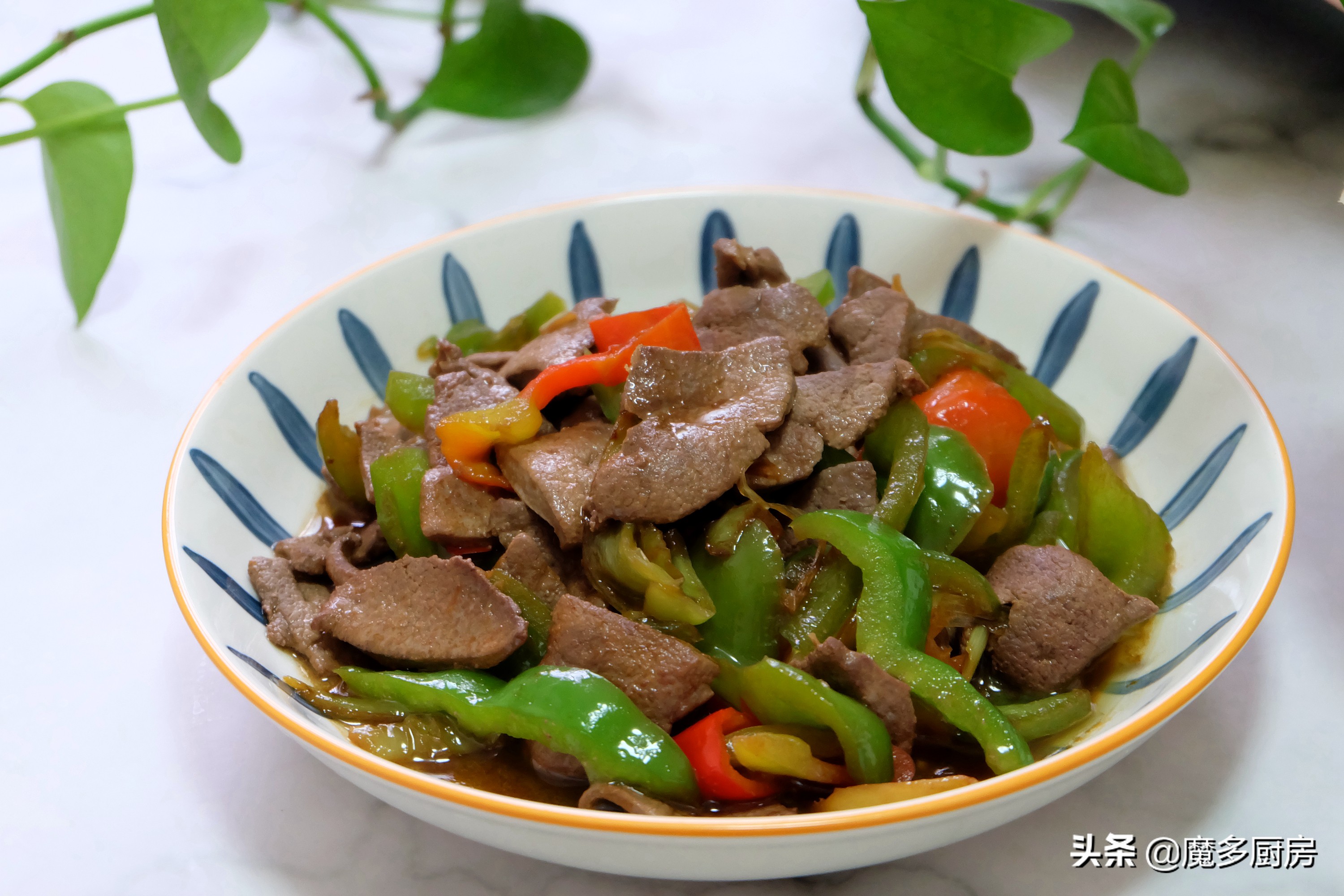 Fried pork liver at night, delicious to drooling, delicious and tender