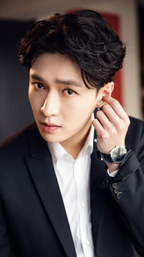 Zhang Yixing has great singing and dancing skills - iNEWS