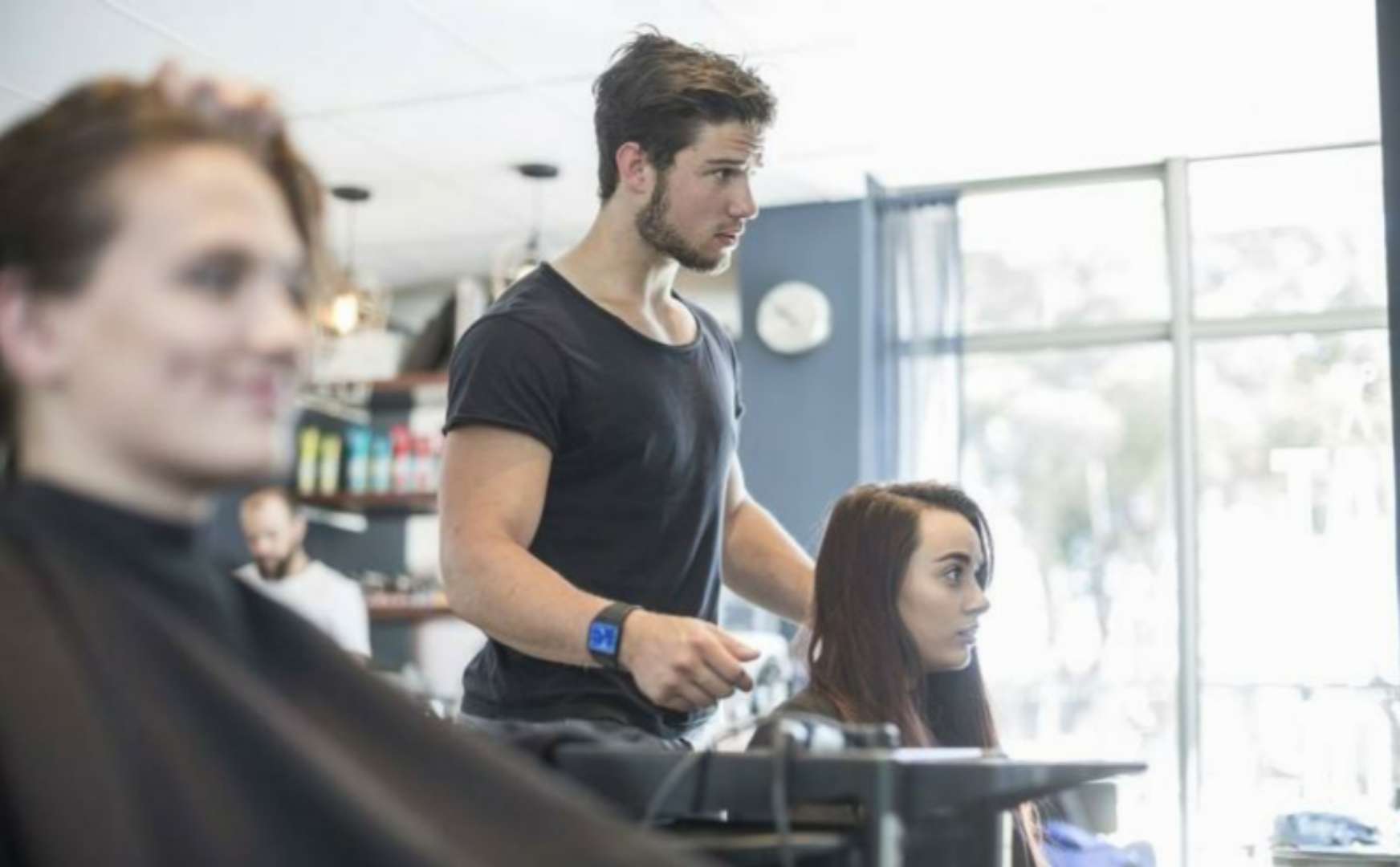 Face shape determines hairstyle, skin tone determines hair color