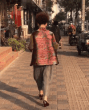 爆笑动图：好想知道这车里是不是在开车，发生了什么事情