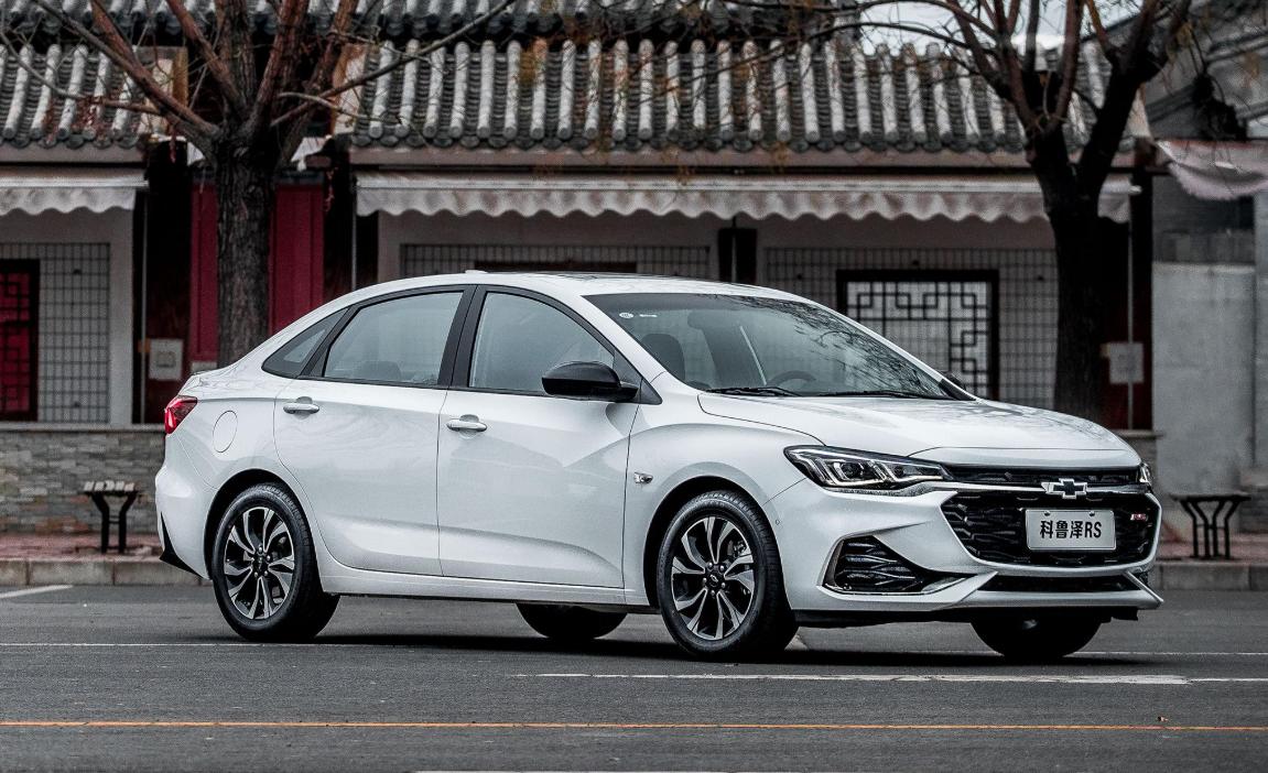 How to choose a suitable family car within 100,000 yuan when buying a