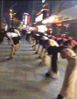 微胖的美女gif，慢摇也挺美！