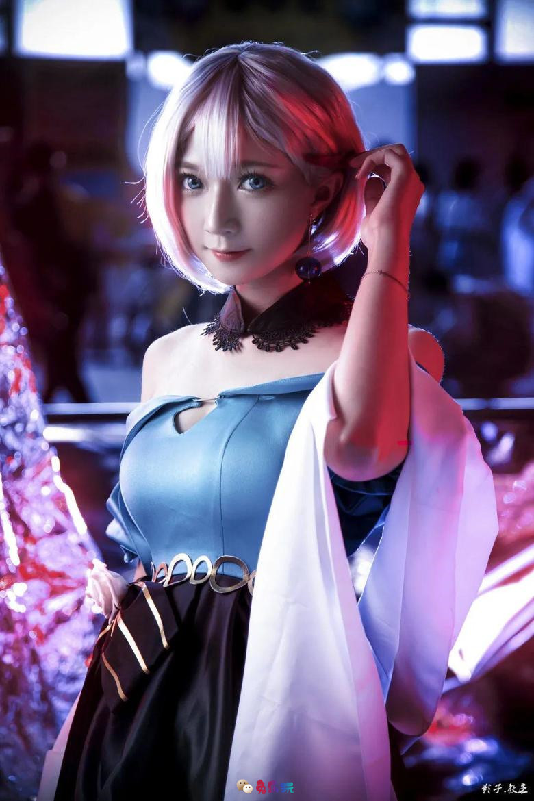 养乌龙猫的欠欠 丨《碧蓝航线》斯佩伯爵海军上将