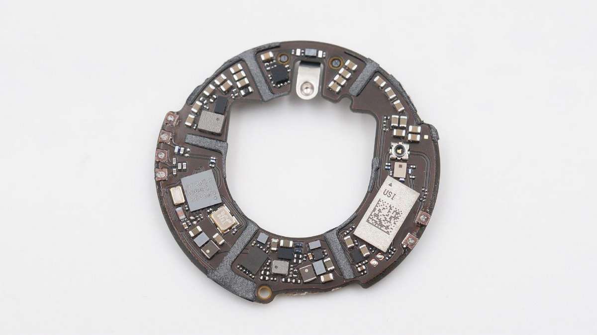 Tracking or being tracked?Apple AirTag use + disassembly to give you