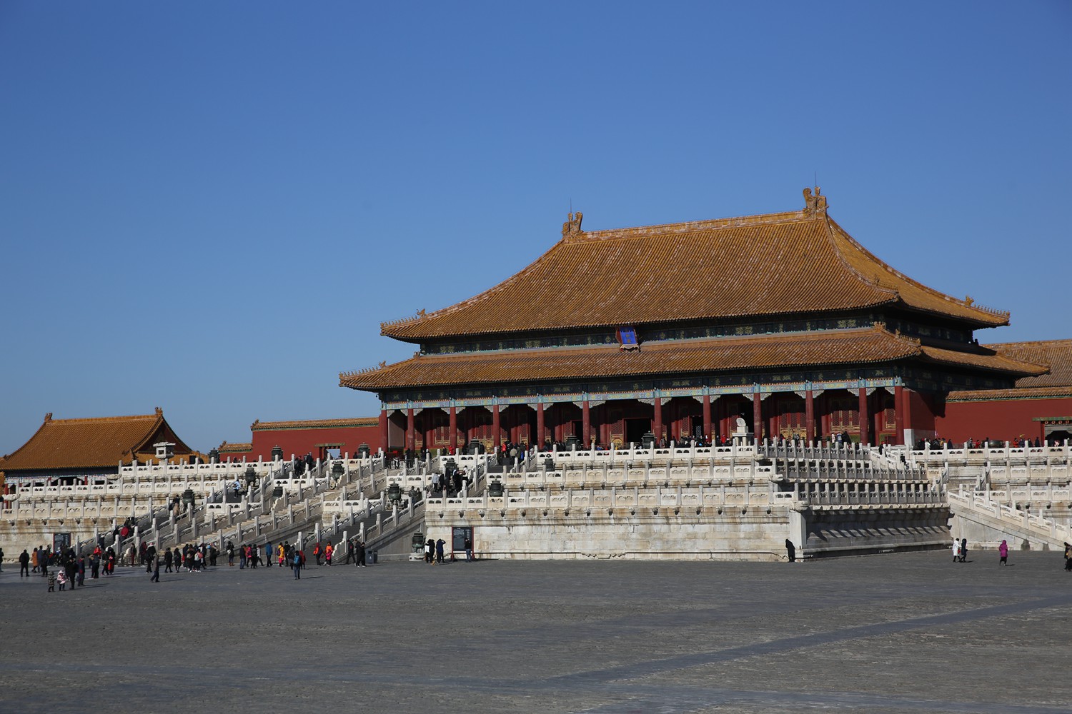 The terracotta warriors and horses of the Forbidden City, Mogao ...