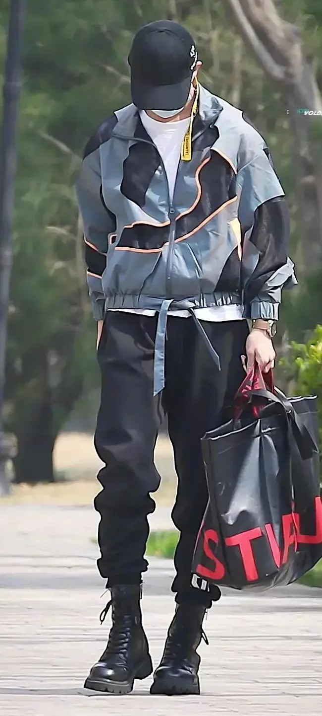 Adidas can not bear! "Youth 3" temporarily change the sponsorship gift