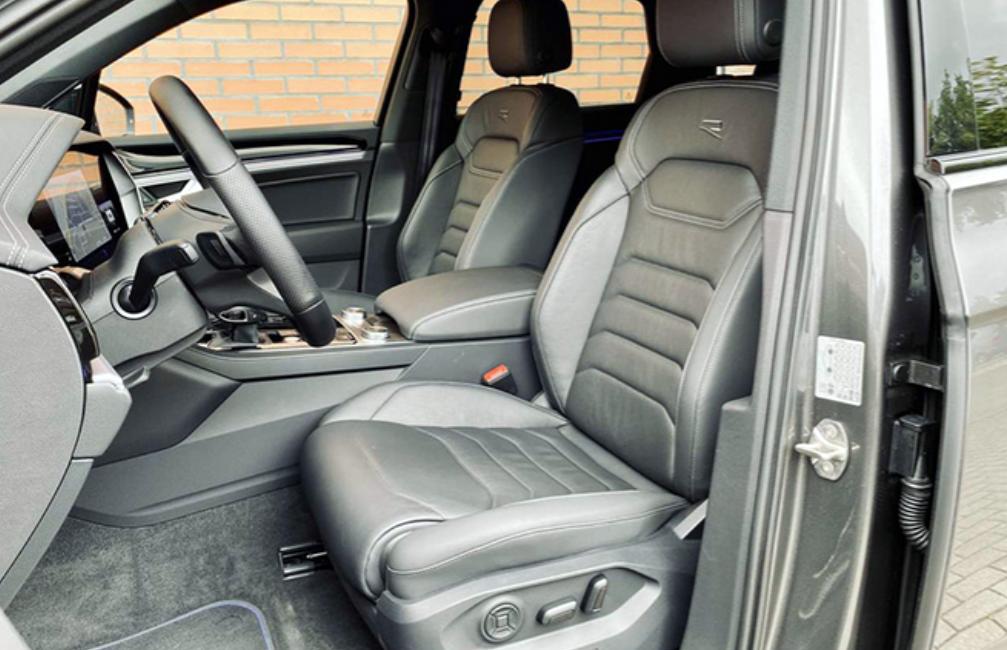 Same platform as Audi Q7 and Porsche Cayenne iNEWS