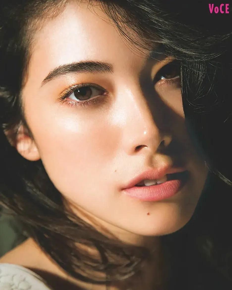 Japanese mixedrace beautyMori Hoshi iNEWS