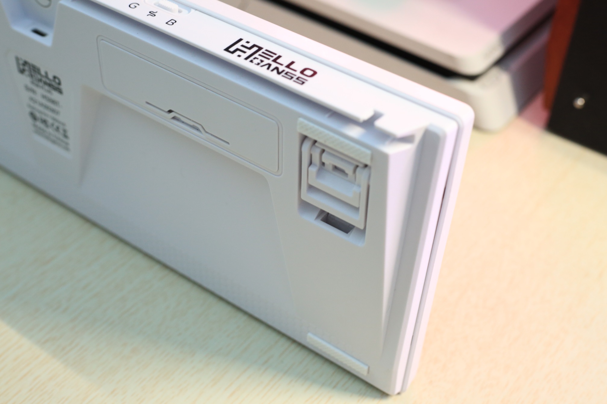 Squeeze toothpaste, one step HELLO GANSS HS98T wireless threemode