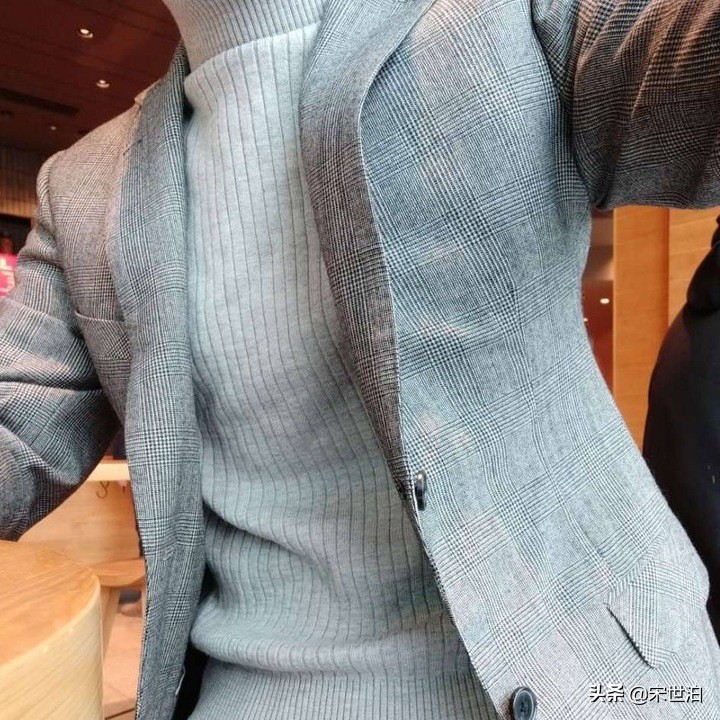 Wearing a suit every day, the most annoying is being regarded as an