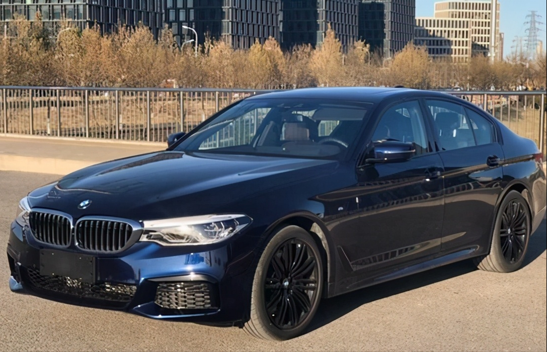 The 2020 BMW 5 Series "Most Worth Owning" Model: Tanzanite Blue - iNEWS
